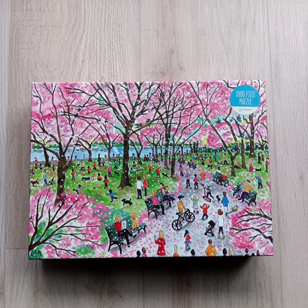 Galison Puzzle 1,000 Pieces Cherry Blossoms City Scene Michael Storrings Pink